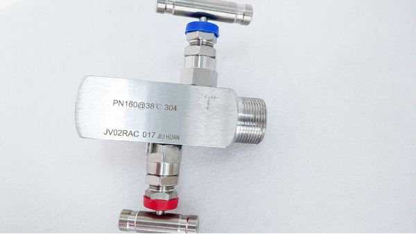 PN160內(nèi)螺紋截止閥